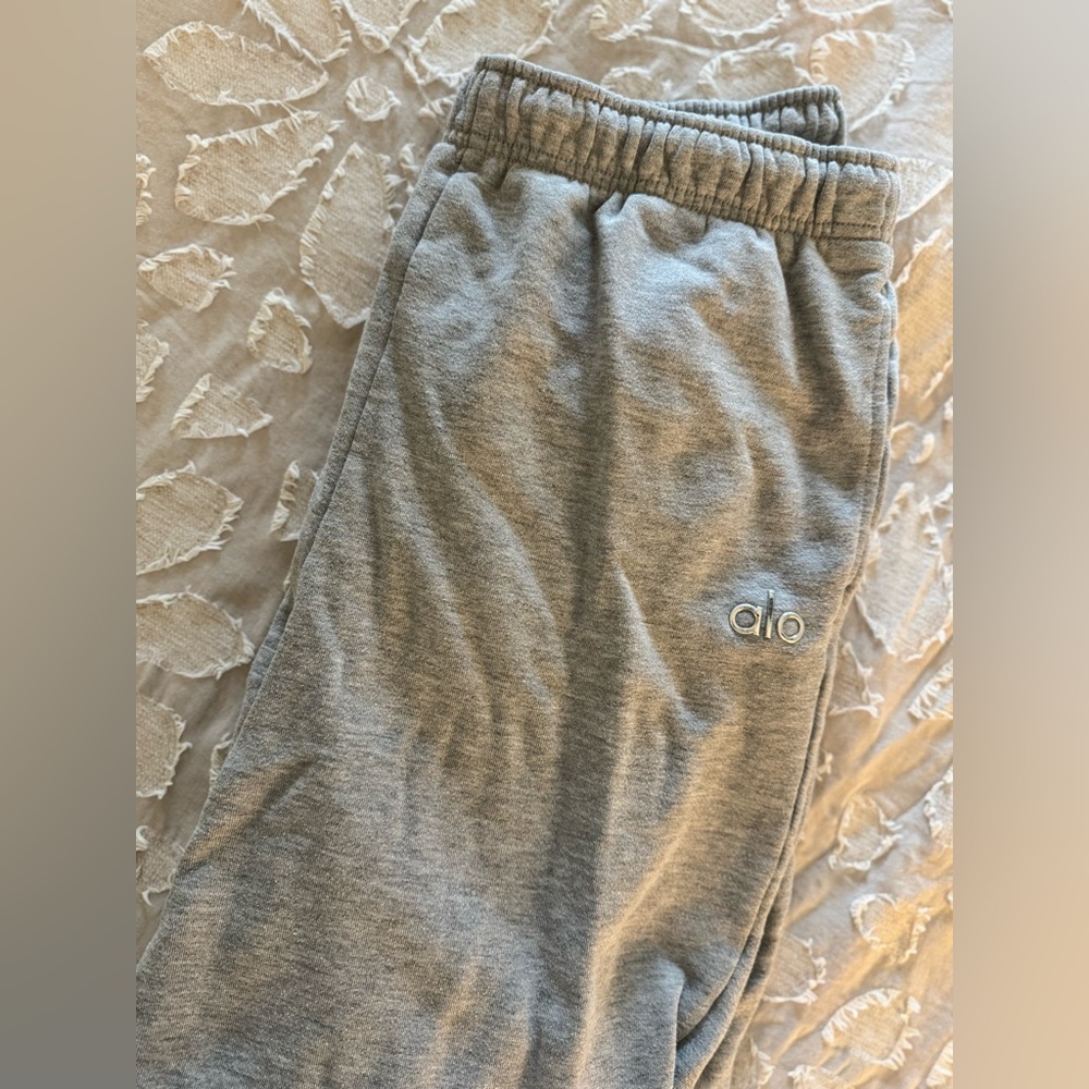 Gray Alo Jogger Sweatpants - Large